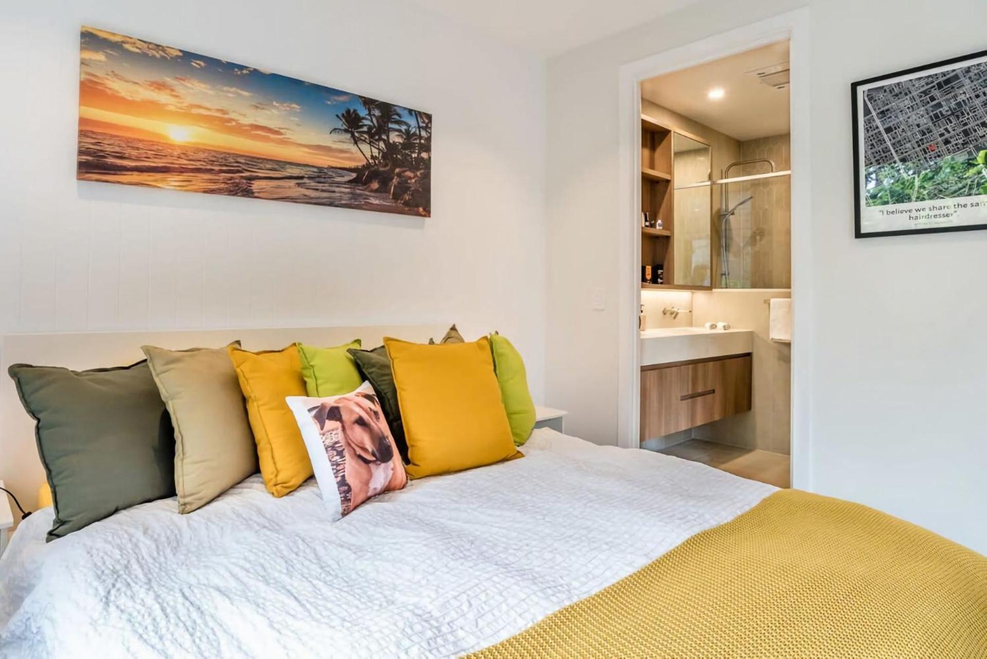 Apartment Stylish Urban Escape Modern 3br With Ac Parking