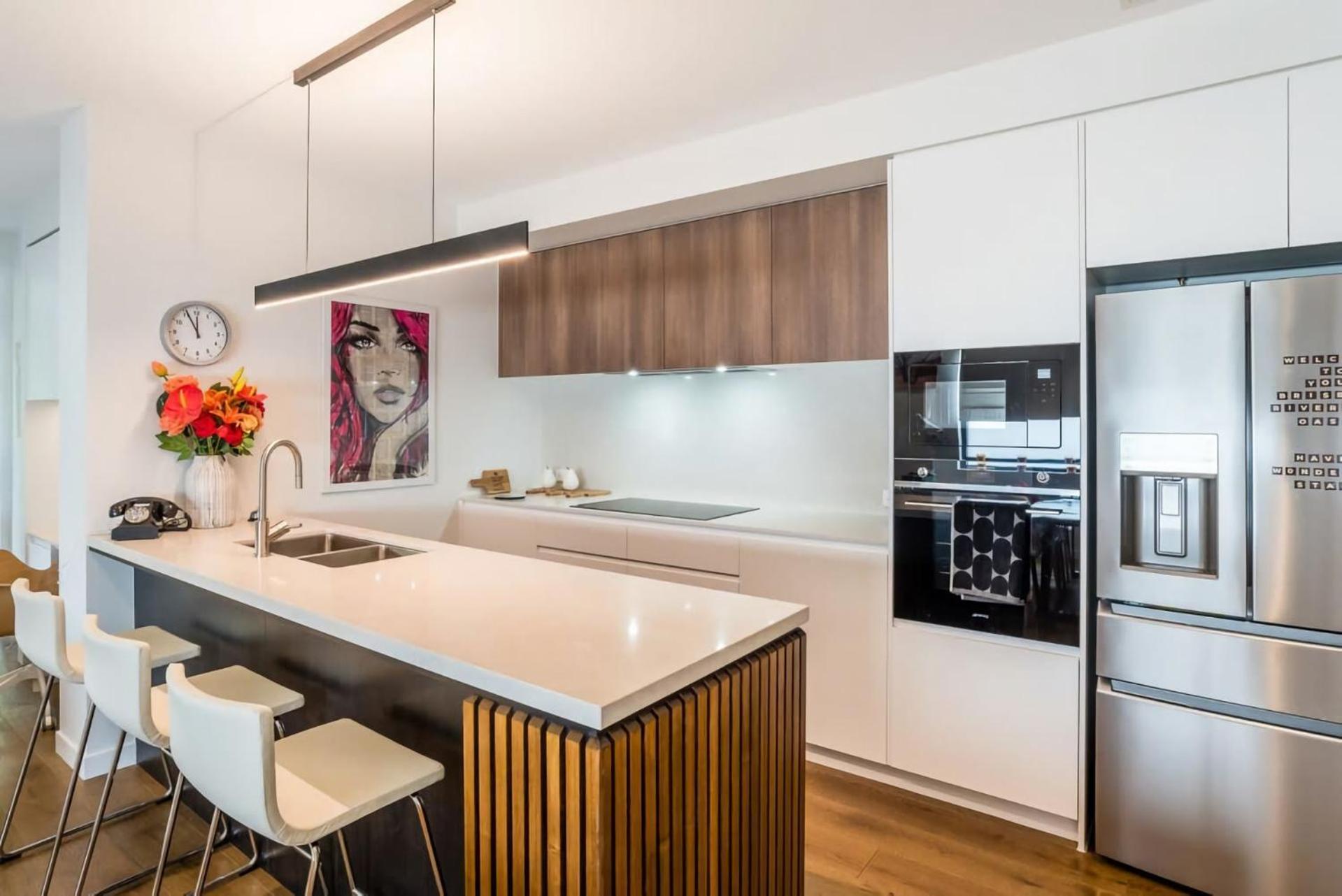 Apartment Stylish Urban Escape Modern 3br With Ac Parking *