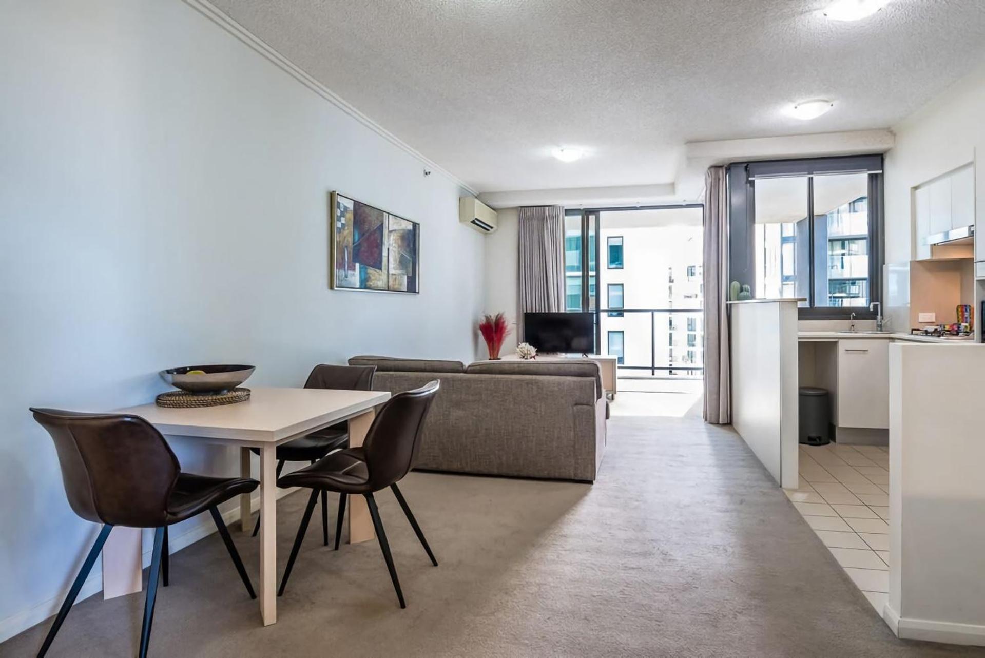 Skyline Sanctuary 1br With River Views *