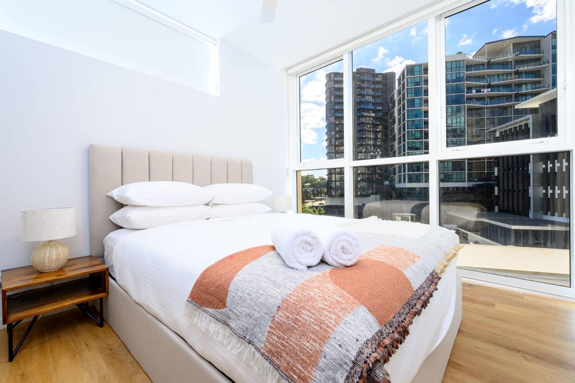 Apartment Oasis Stylish With Gym Rooftop Pool