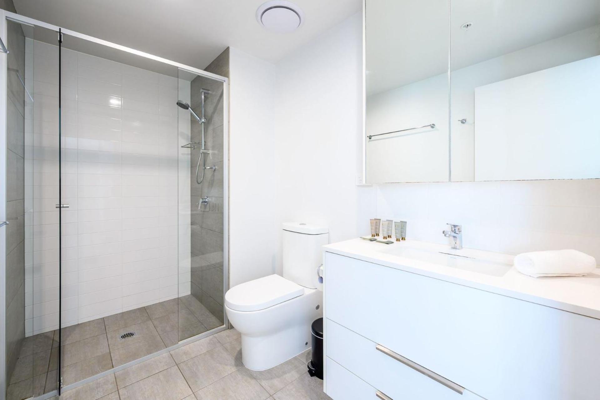 Oasis Stylish With Gym Rooftop Pool Apartment Brisbane