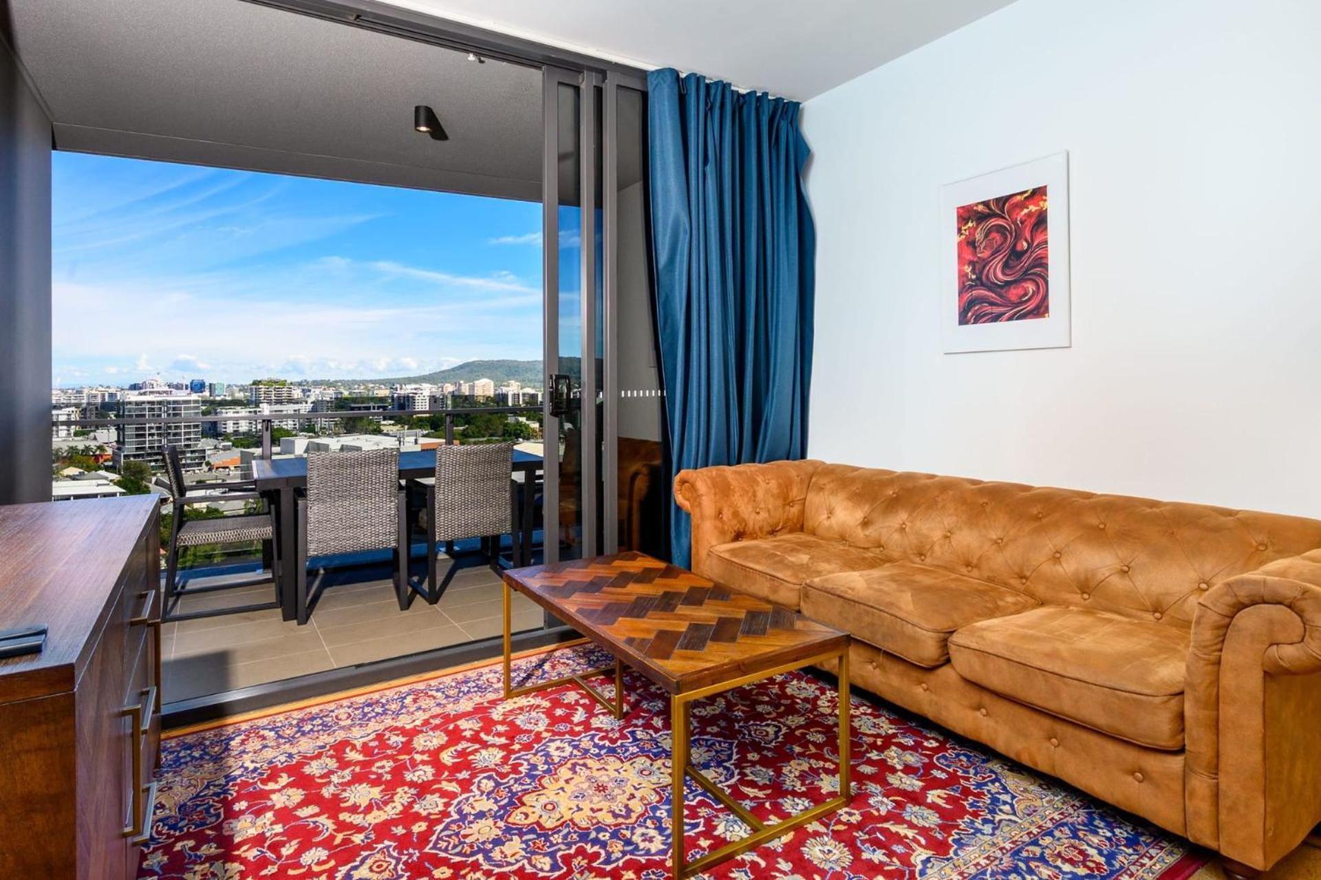 Apartment Stunning 2 Bedroom Retreat W Gym Sauna And Pool