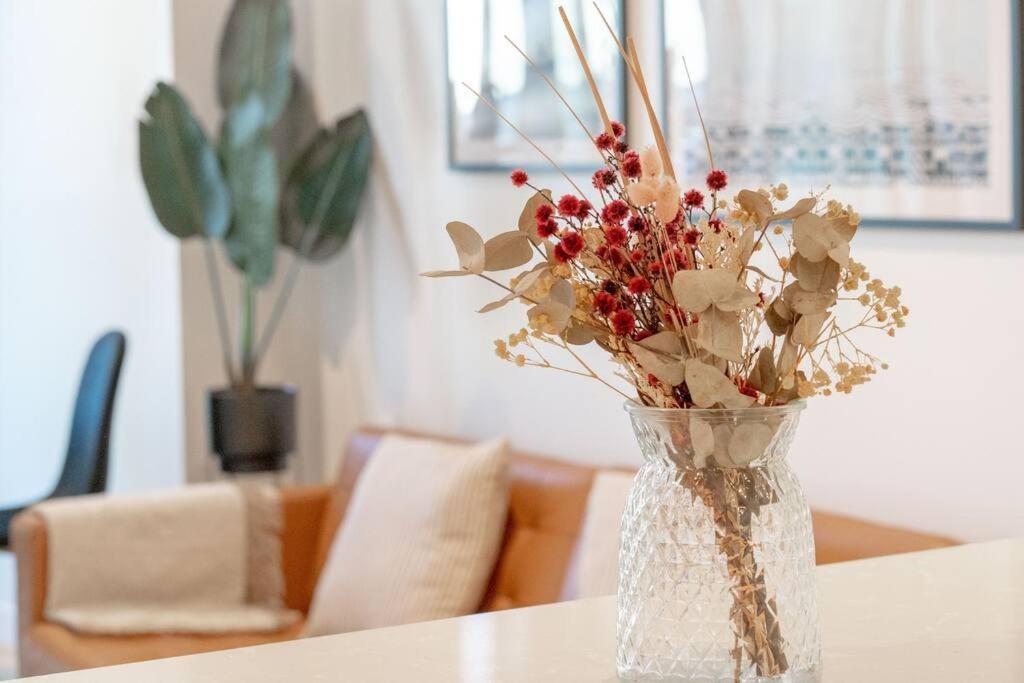 Fv Peppers 2br 2ba W Parking, Shared Spa, Gym, Pool * Brisbane