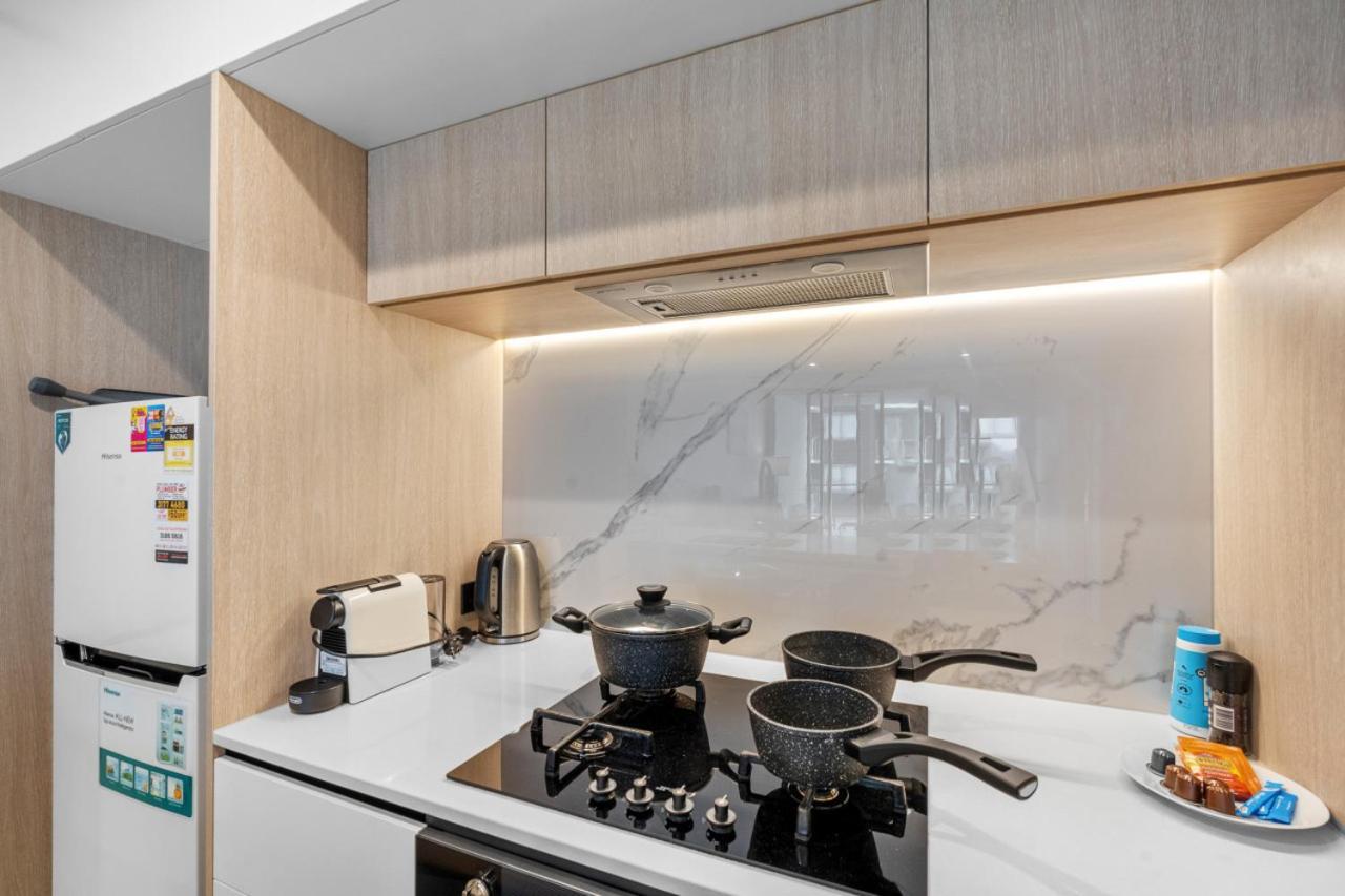 The Halo - New Lux South 2br With Parking & Pool *