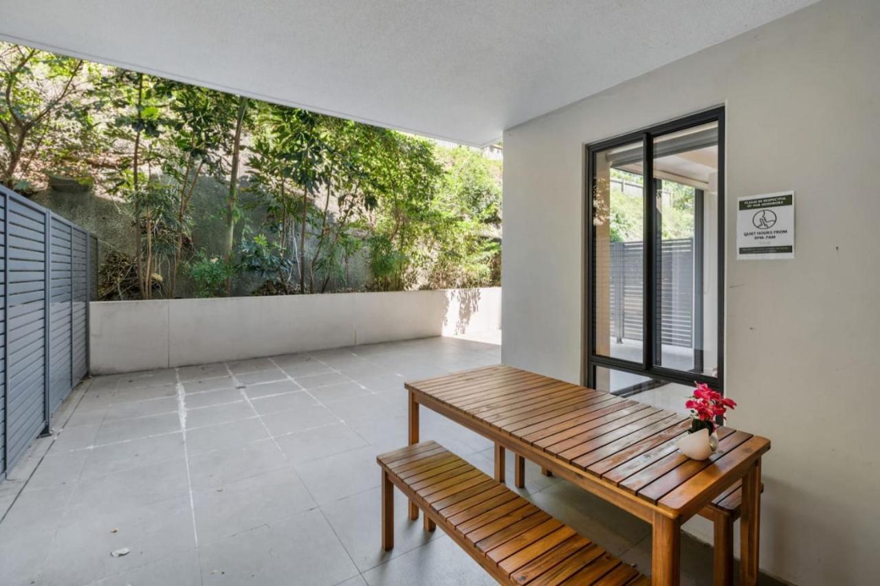 Modern 2b2b Only 10mins To Airport N Southbank Apartment Brisbane