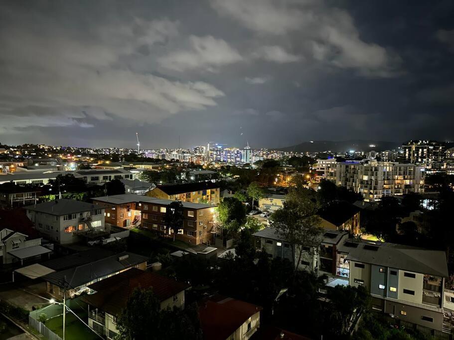 Apartment West End Boutique - Private 2 Bedroom 2 Bathroom Near South & Bne City *