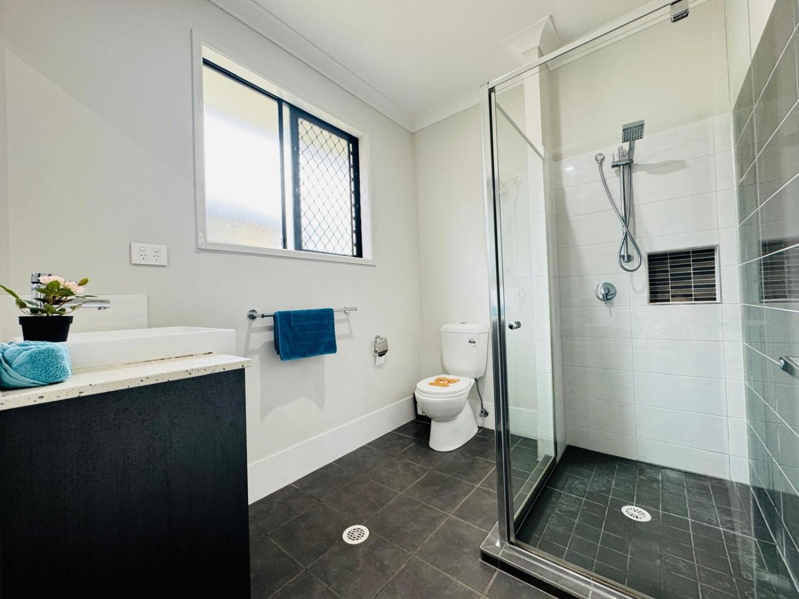 Serene Share In Coopers Plains * Brisbane