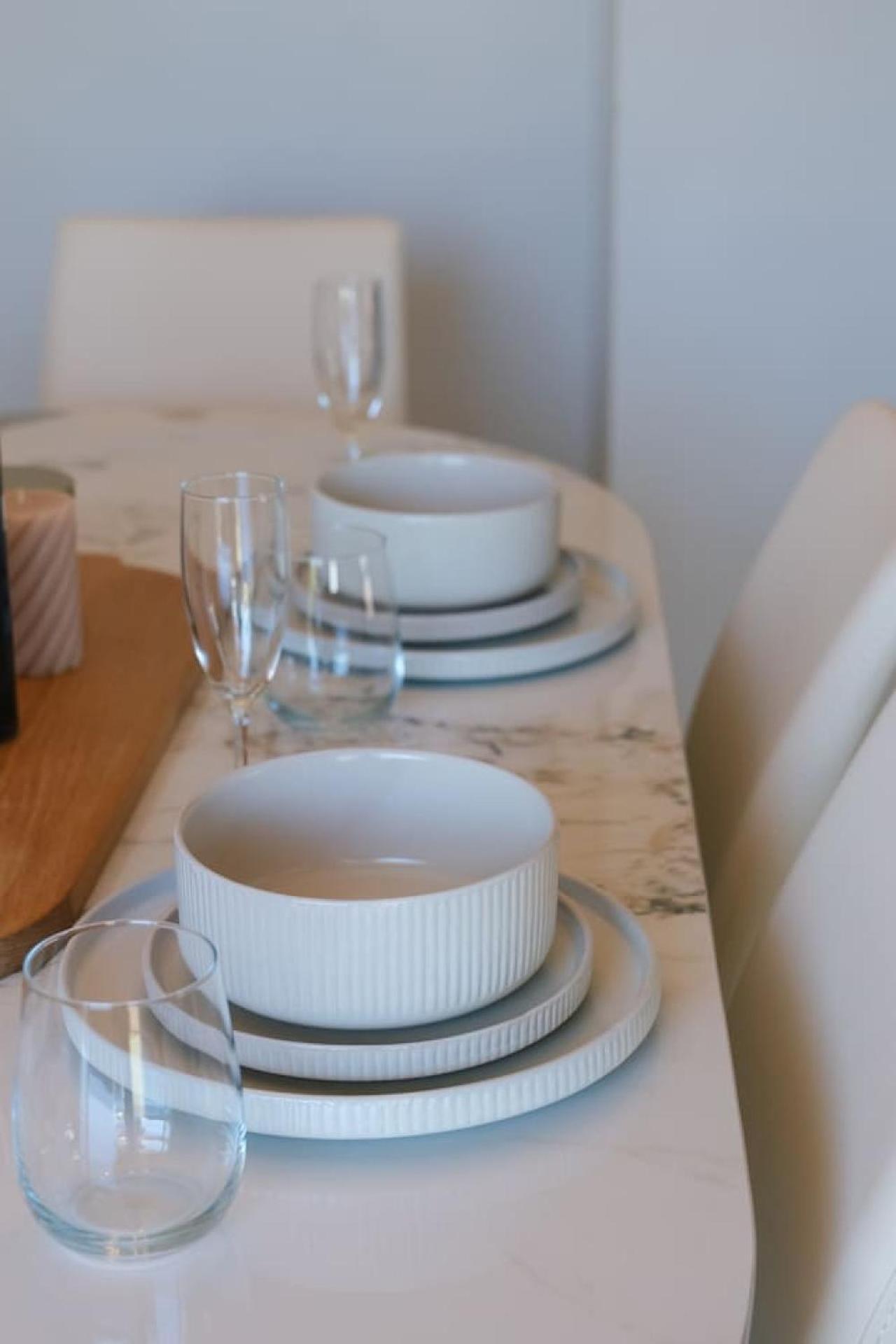 Charming 4br House W Pool And Parking Near Sunnybank Holiday home