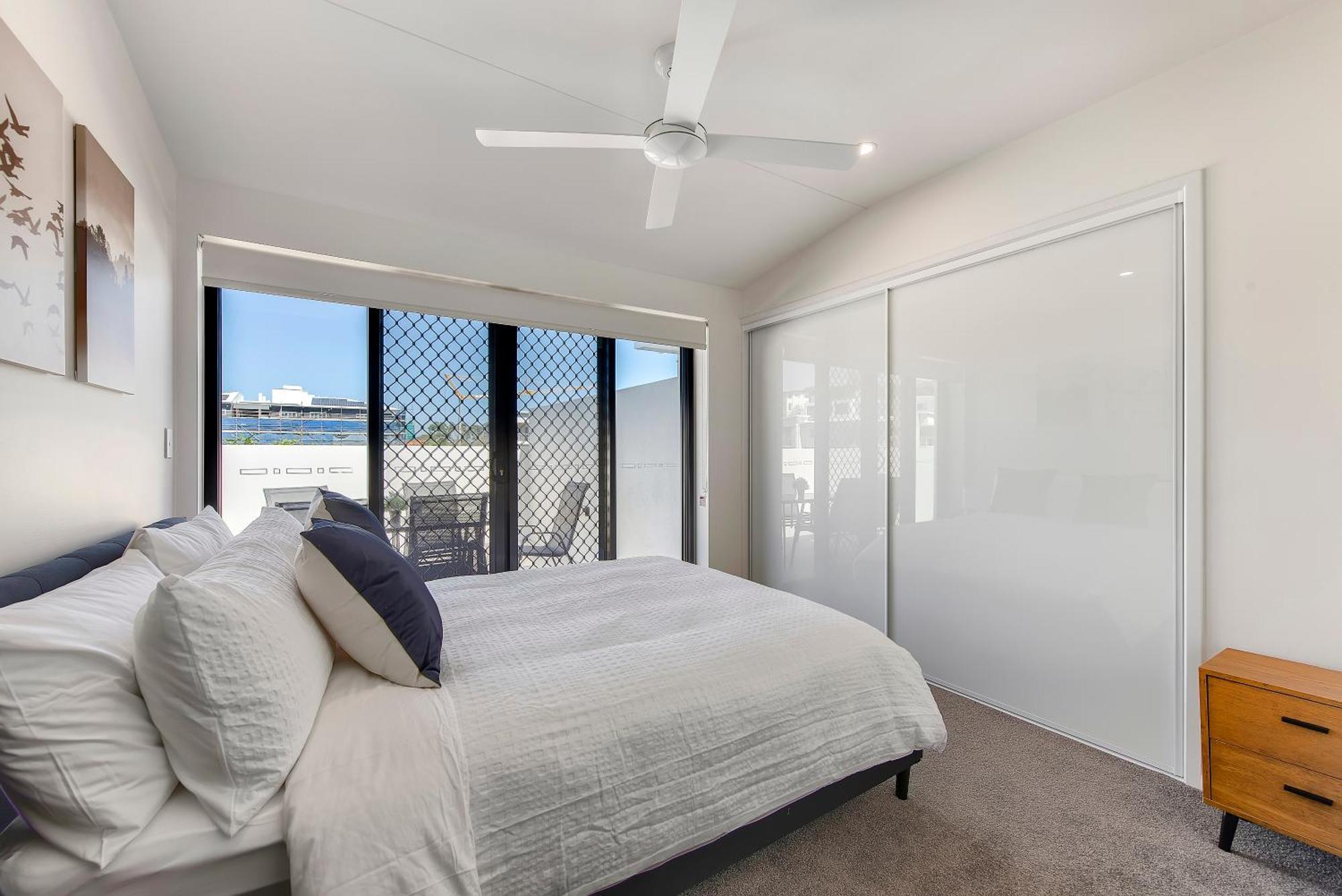 Newly Spacious Floor Good View Brisbane