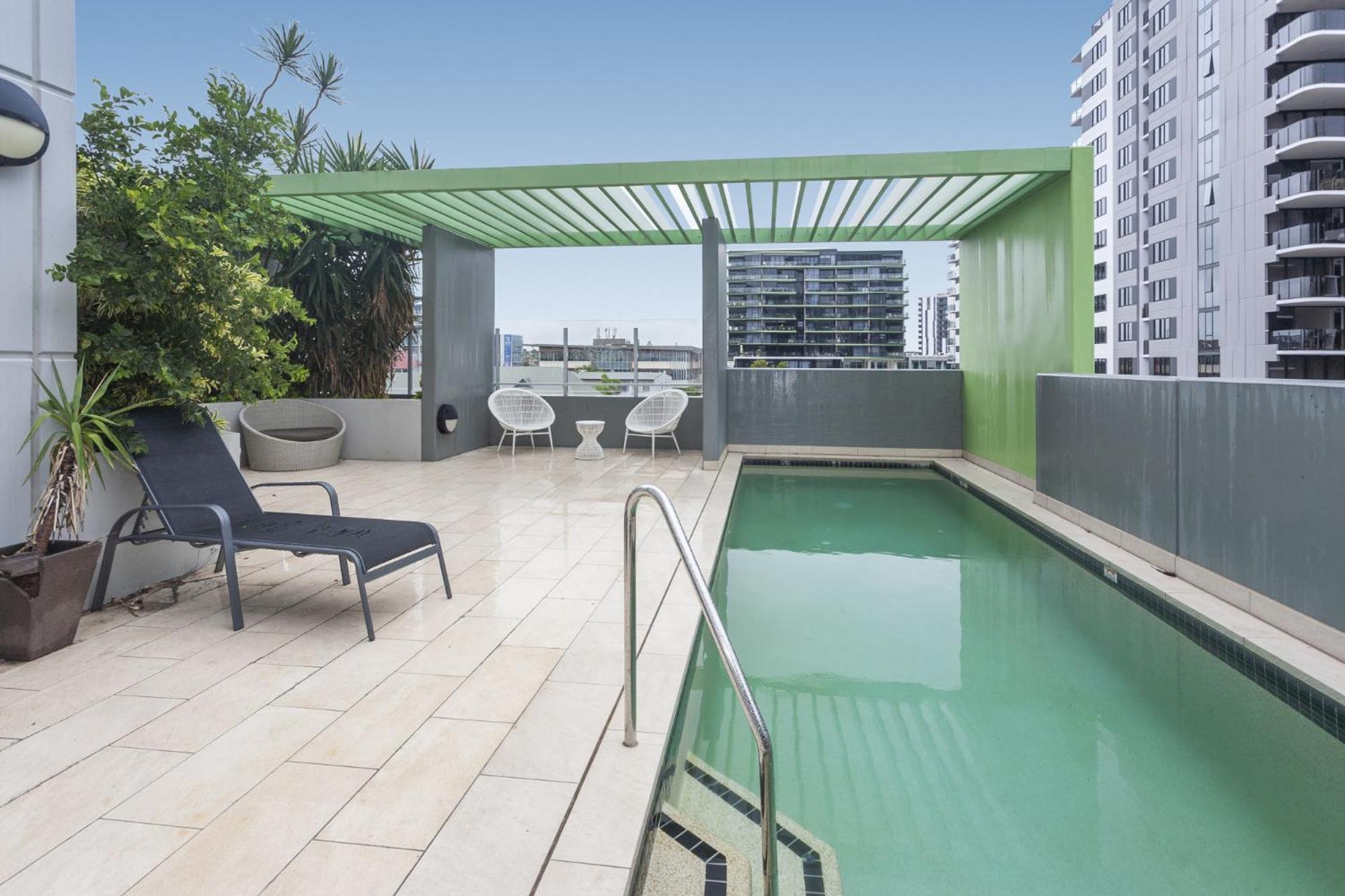 Beautiful Unit With Gym And Pool Near Museums Apartment *