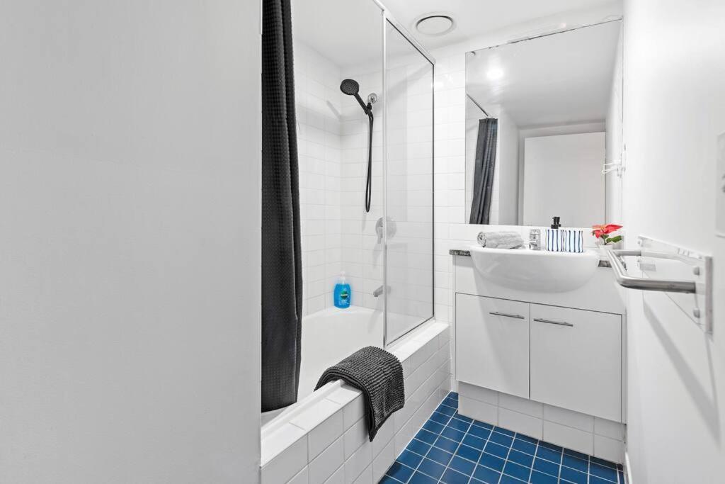 Apartment Hustle And Bustle 2bed 1bath 1car Pool Teneriffe *