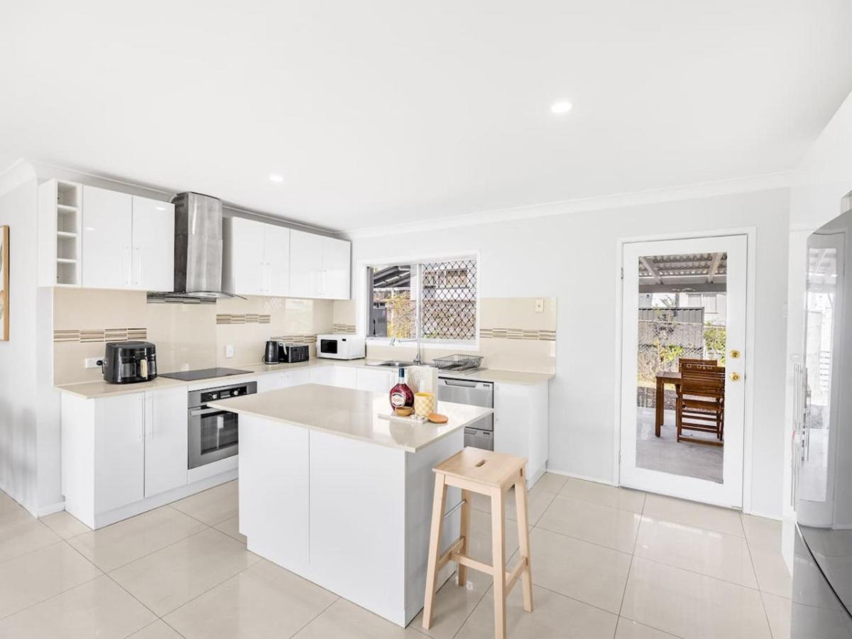 Sunnybank 4 Bedrooms Home, Family Friendly Brisbane
