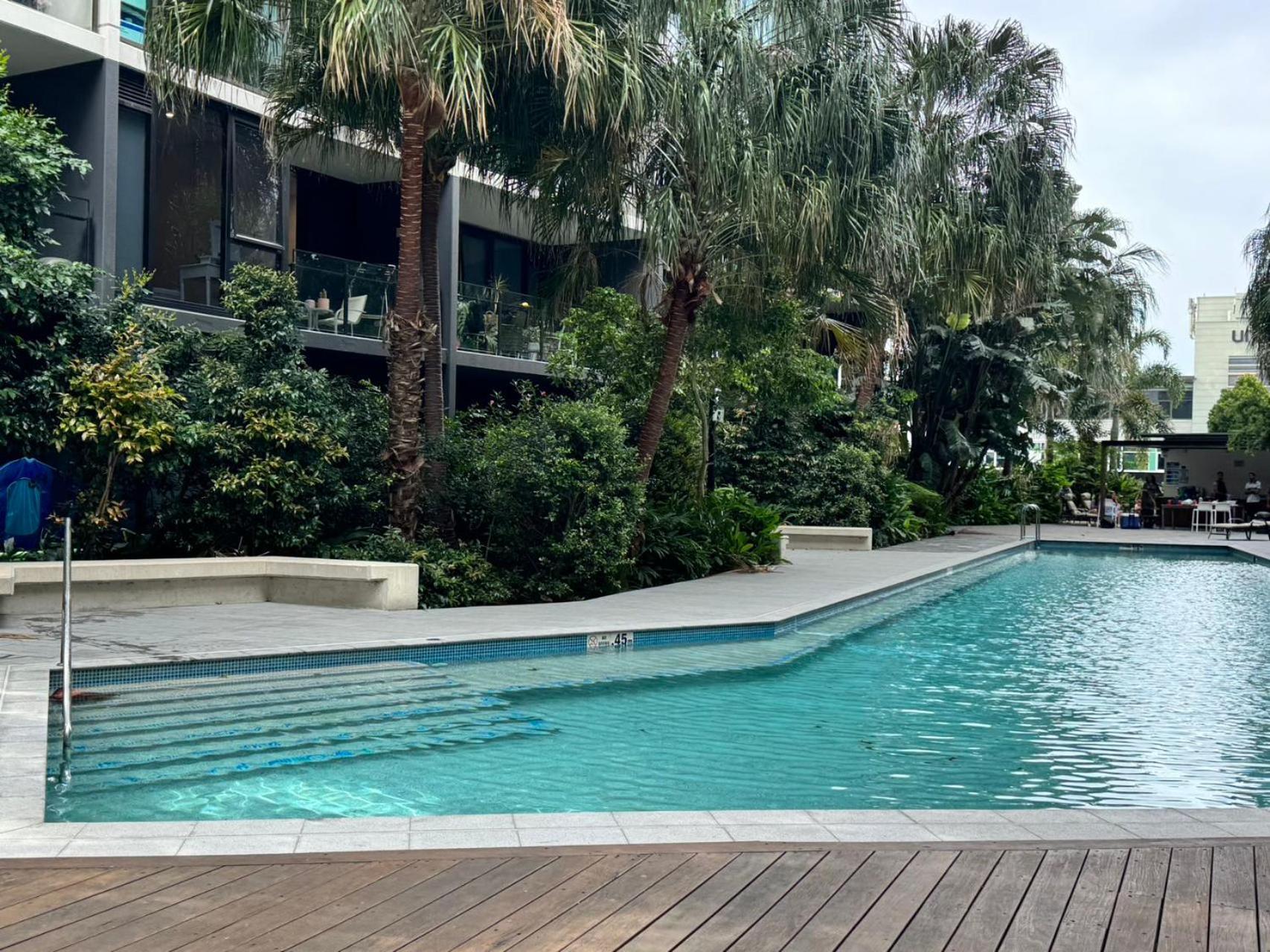 Modern 5-guest Pool Retreat For Family & Business *