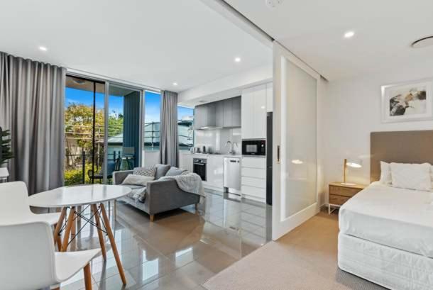 Spacious One-bedroom In South Brisbane