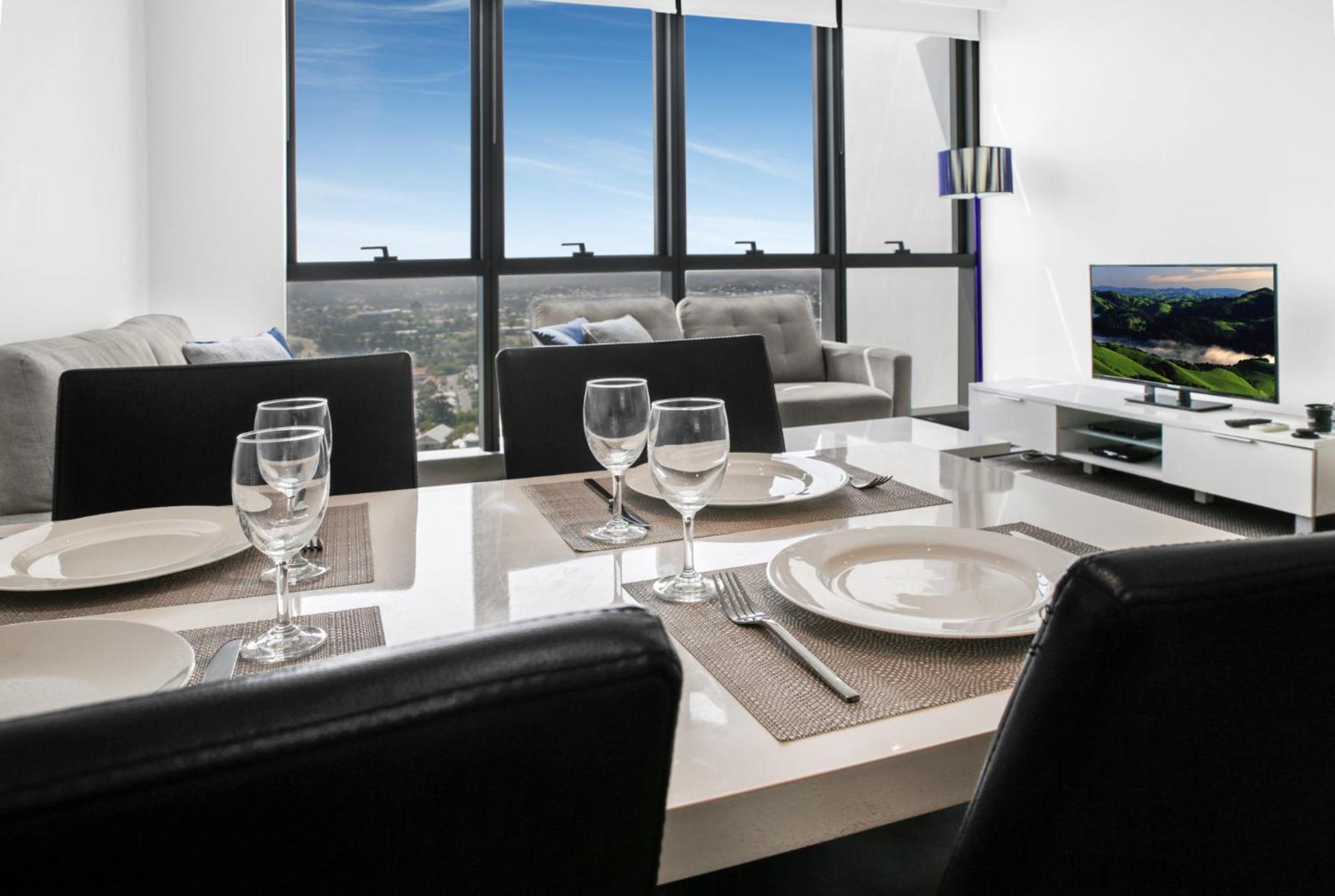 Cosy 1-bed With 41st Floor Views Pool & Gym Brisbane