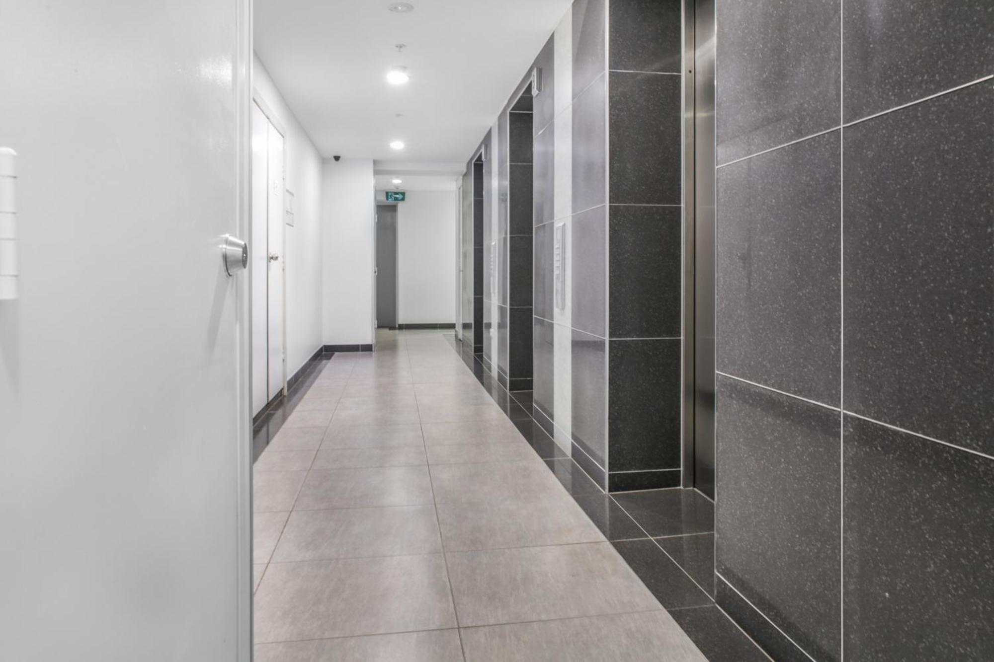 Apartment Cosy 1-bed With 41st Floor Views Pool & Gym *
