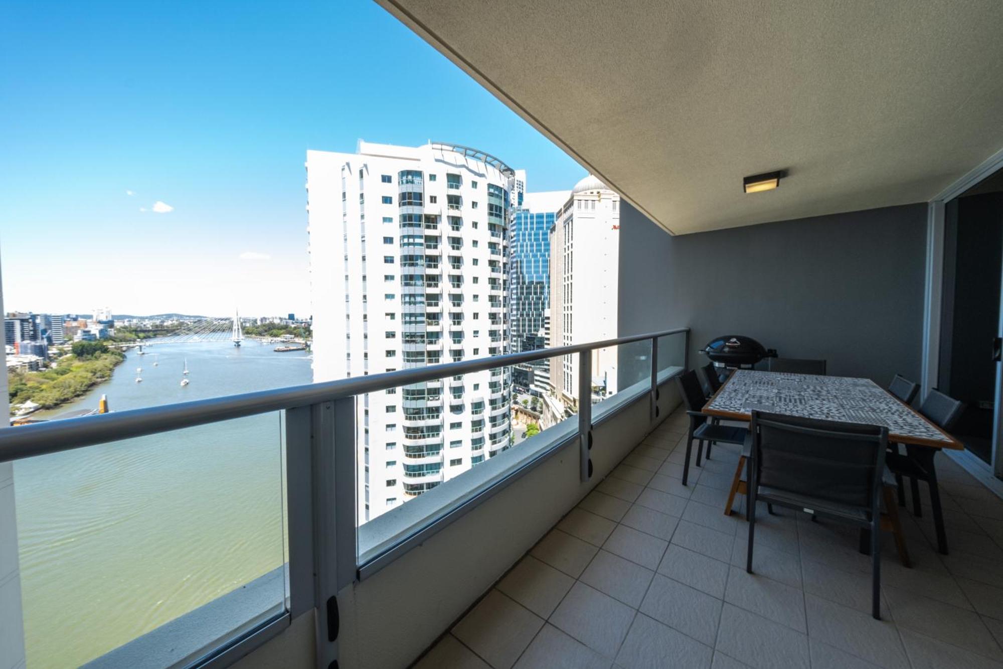 Apartment Luxury Riverfront Brisbane