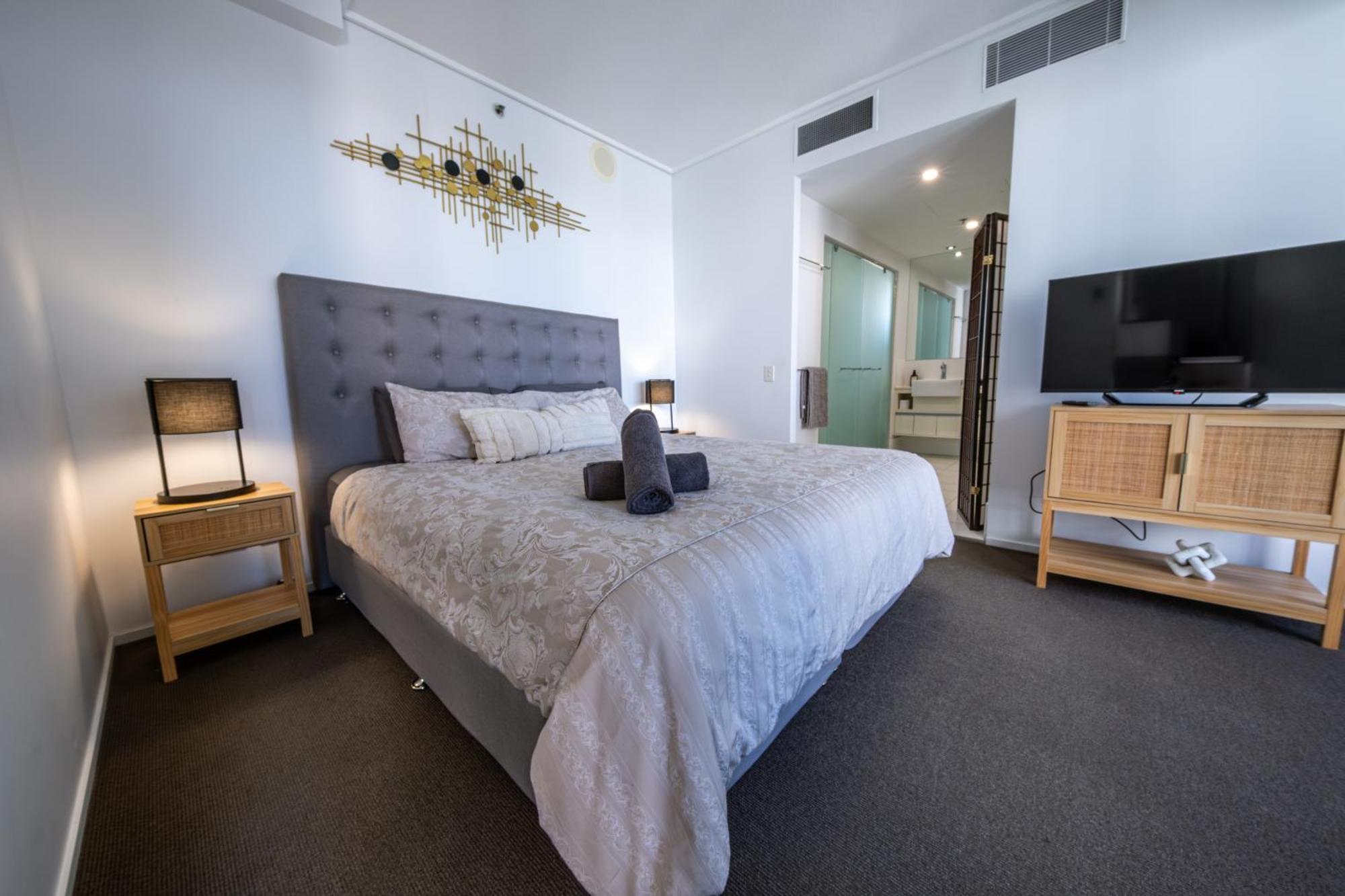 Luxury Riverfront Apartment