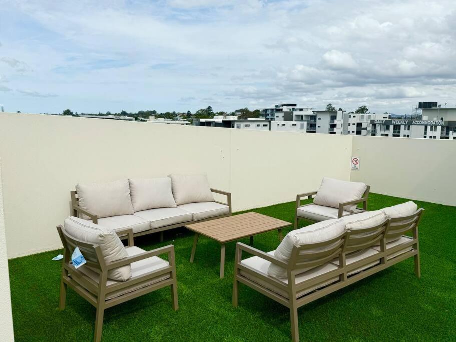 Apartment Spacious Newly Renovated 3-bedroom Opposite Westfield Chermside