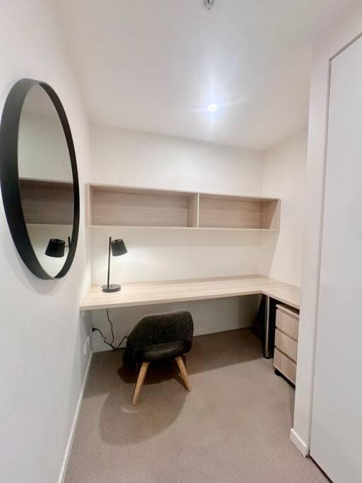 Hamilton Riverside Luxury W Carpark Apartment