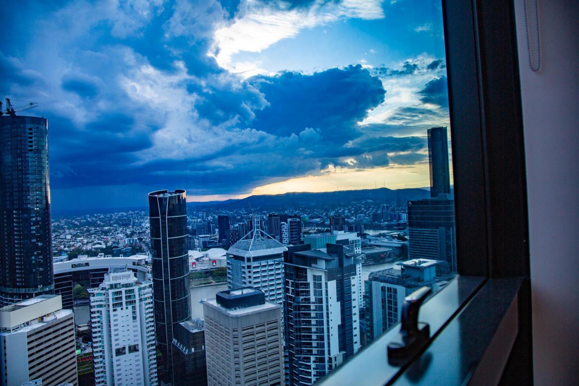 Imagine 4 Bedroom * Brisbane