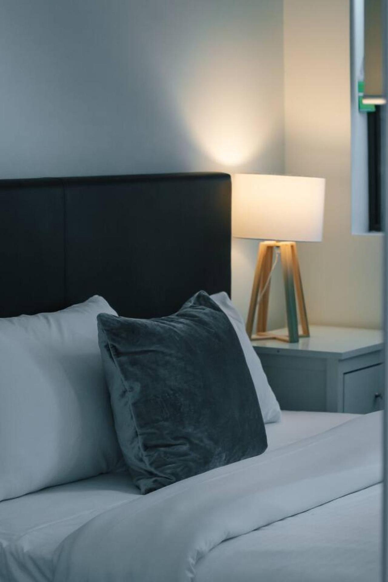 Apartment 2br In Prime Location *