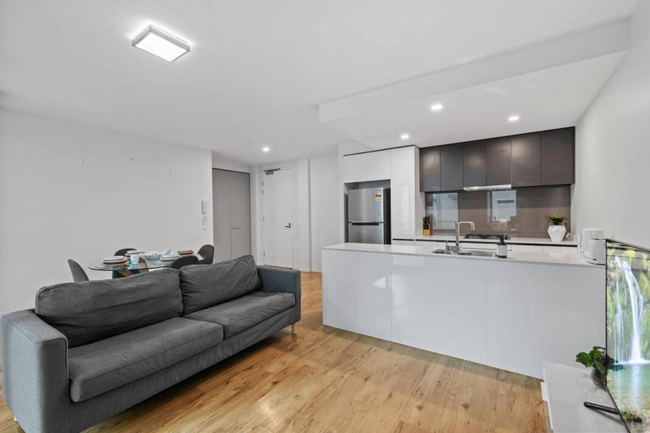 2br In Prime Location Apartment Brisbane