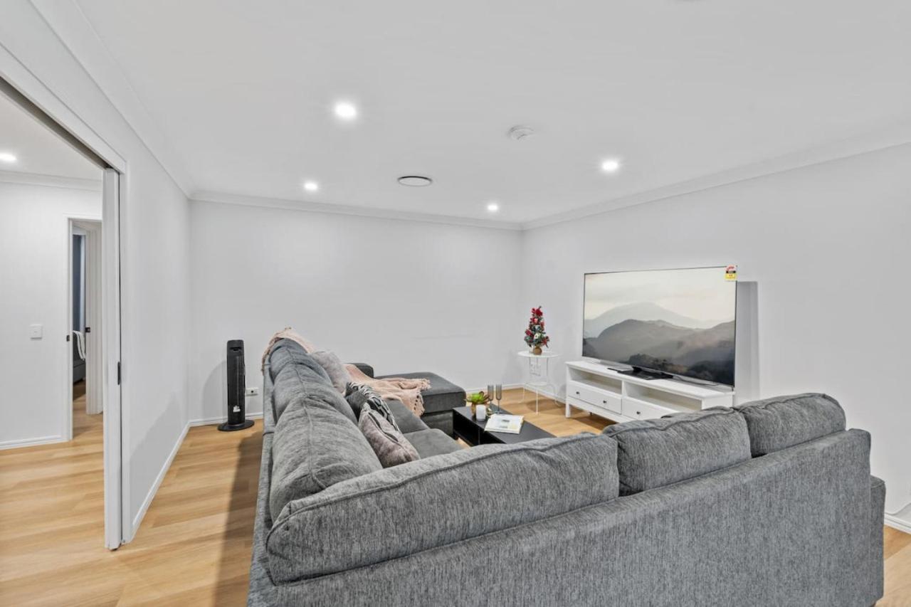 Stunning 5br Big Modern With Parking Malls And Parks * Brisbane