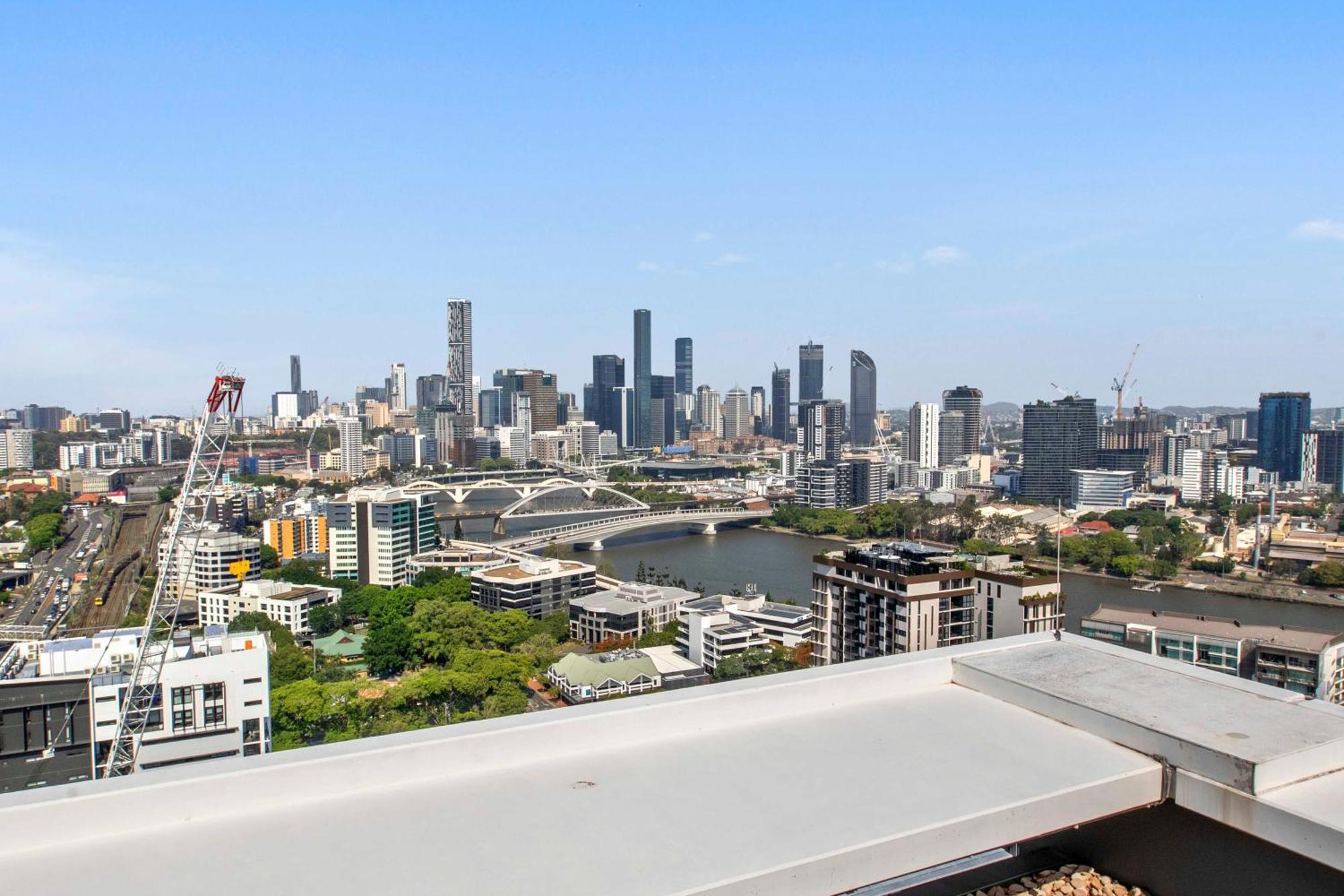 2bedroom Exec Near Suncorp Free Carpark Brisbane