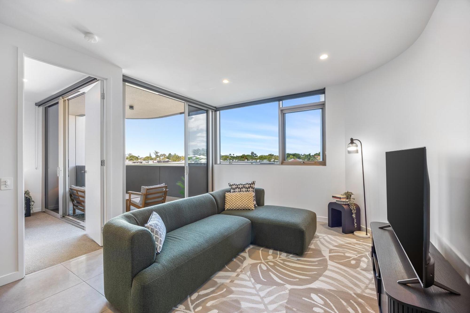 Sinclair - Free Secure Parking Apartment Brisbane