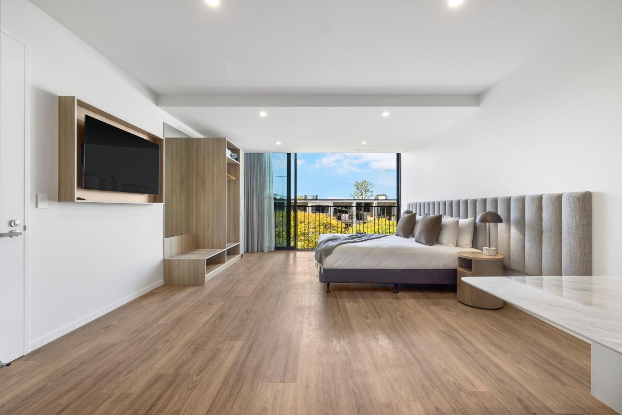 Rambla At Story House * Brisbane
