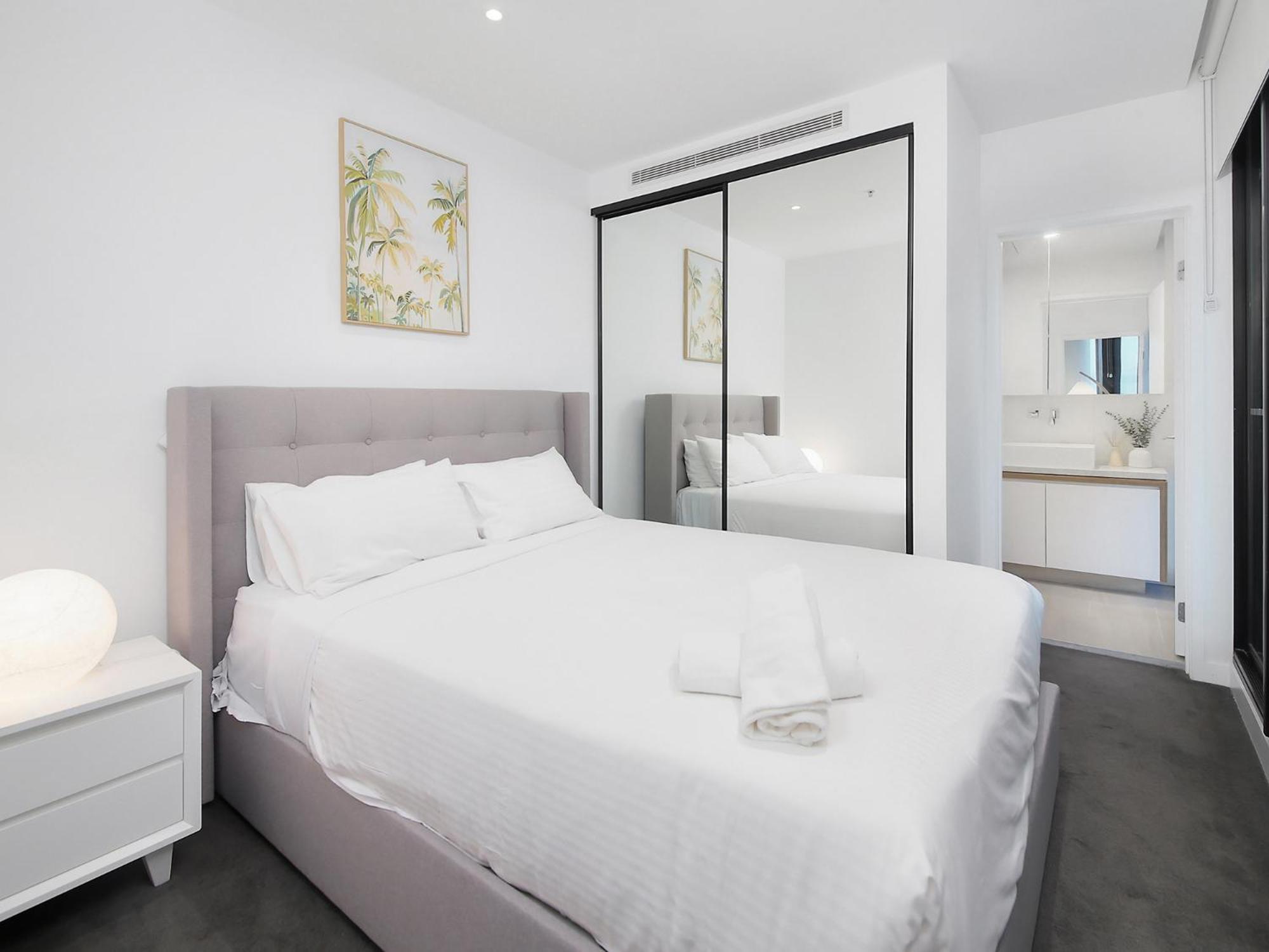 Skyline Serenity Luxury With Free Parking *