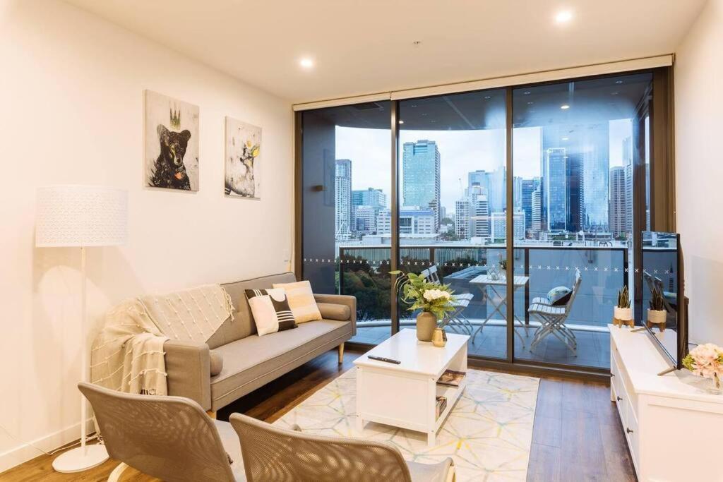 Apartment Modern Style River View 2 Bedroom With Parking Brisbane
