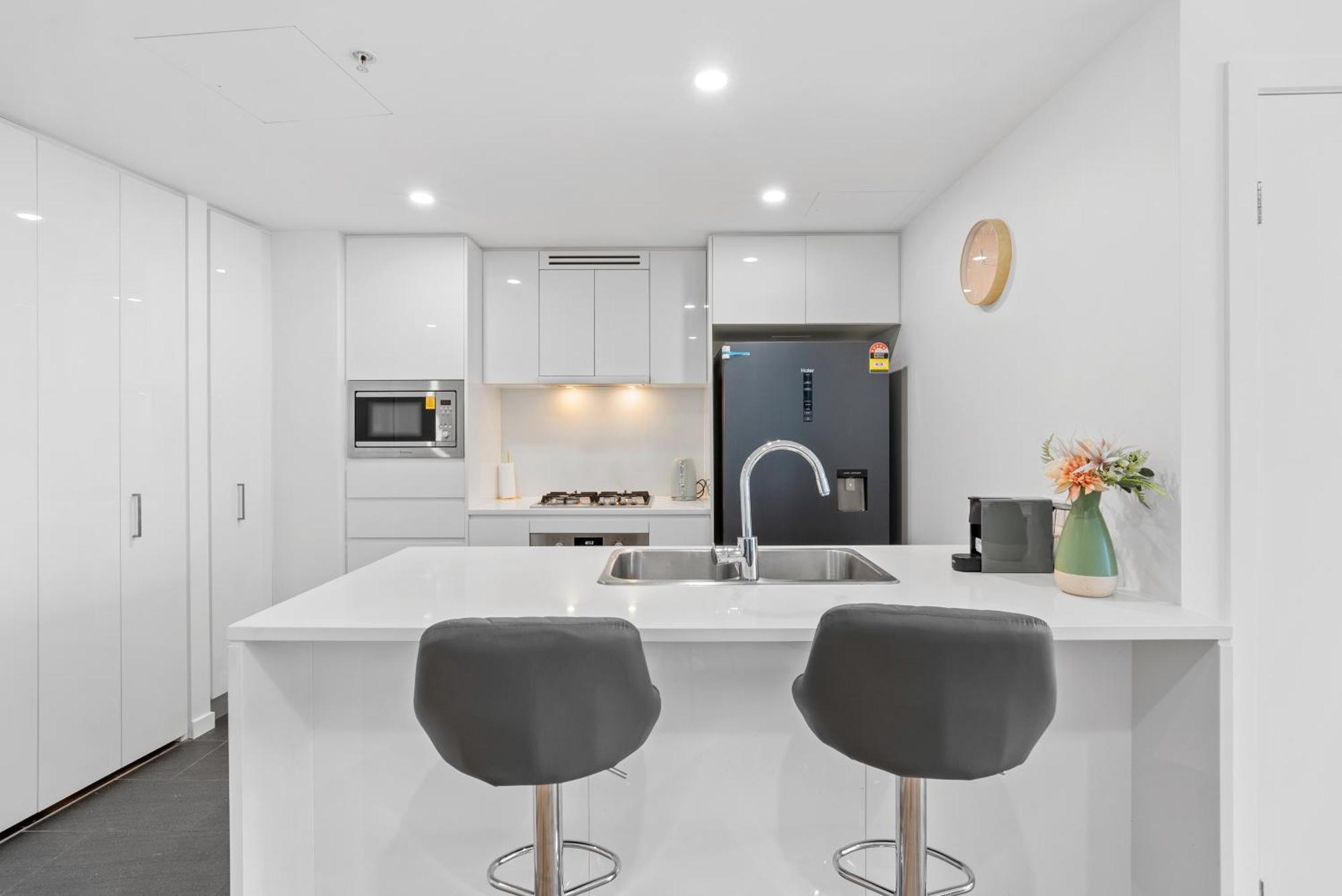 Apartment Riverviews 1br 1ba Skytower With Pool, Gym, Sauna