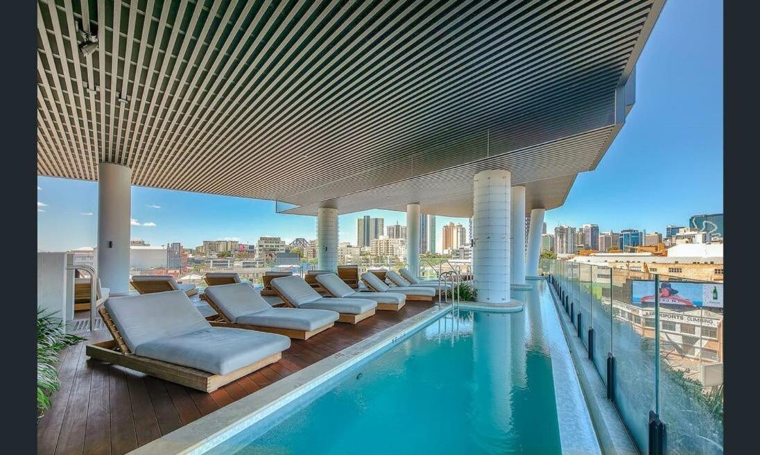 Luxury Views, Centre Of Apartment Brisbane