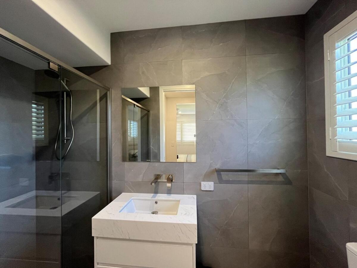 5 Star Luxury Build Holiday home