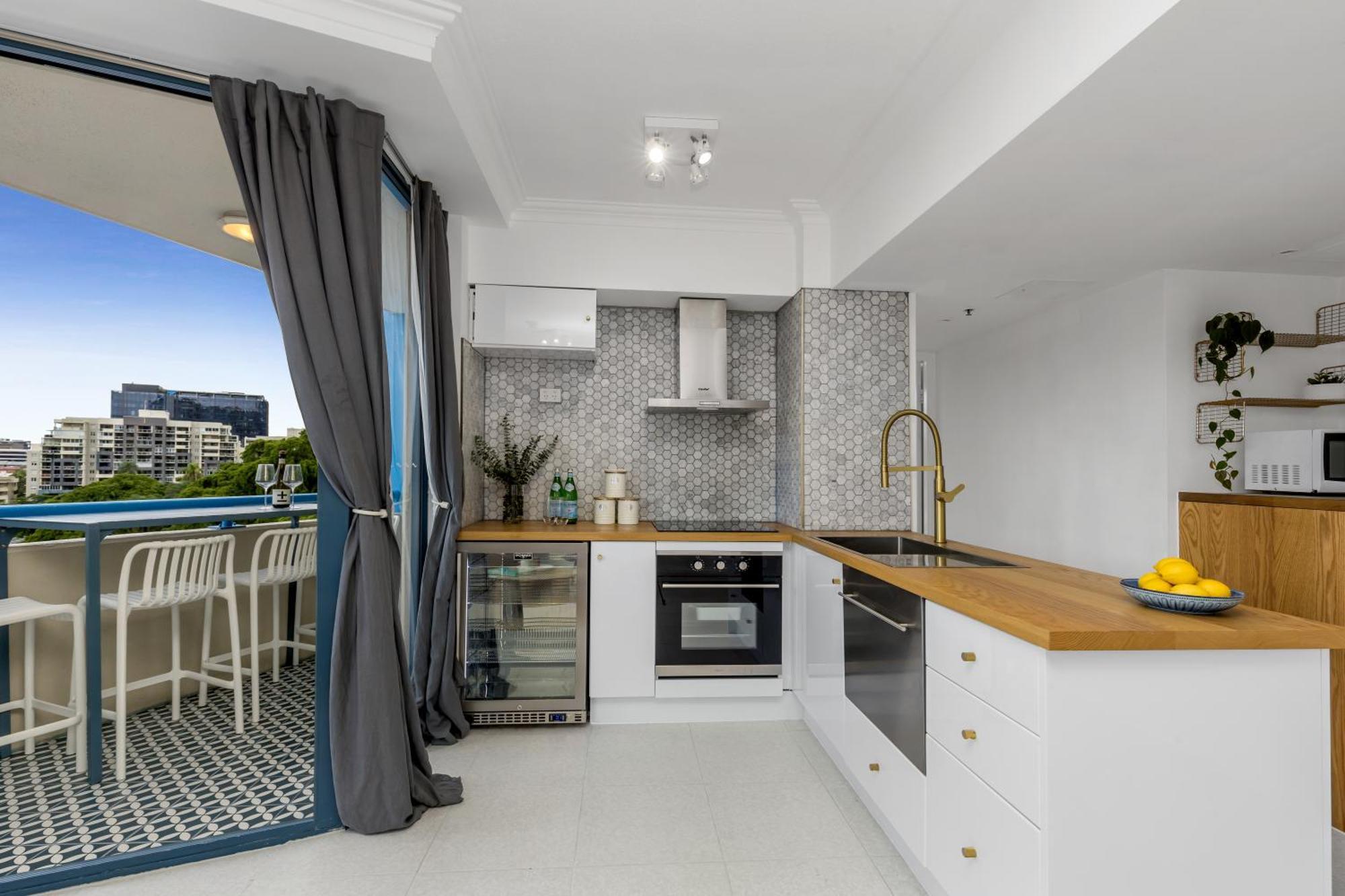 Spacious 2br- Centre Of Brissy! Brisbane