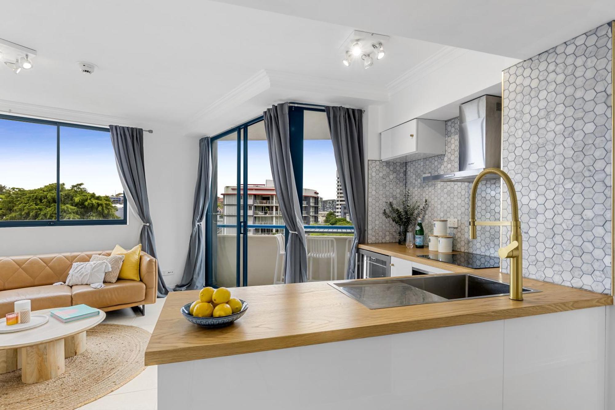 Apartment Spacious 2br- Centre Of Brissy! Brisbane