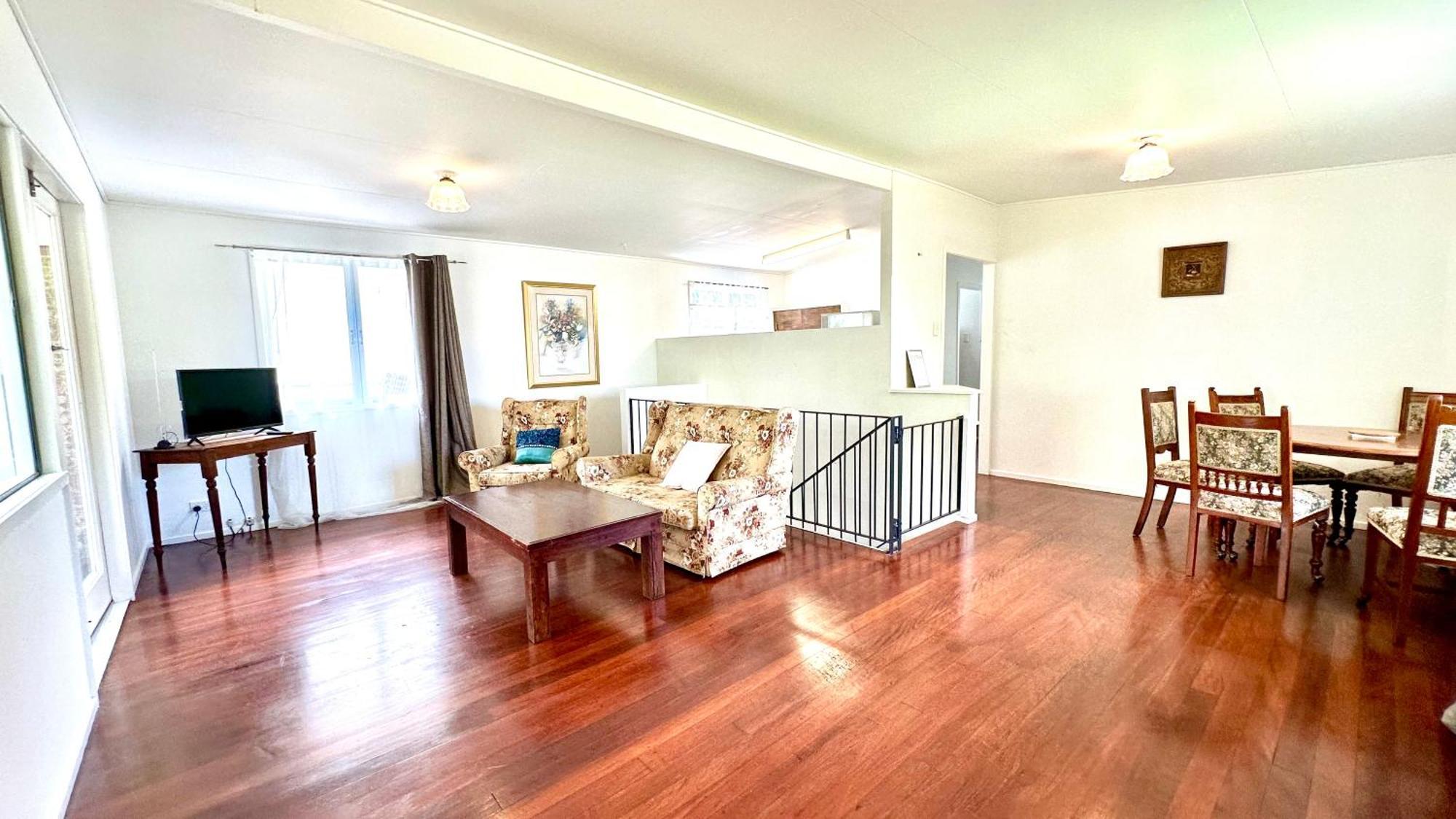 Bright House In Upper Mt Gravatt Holiday home *