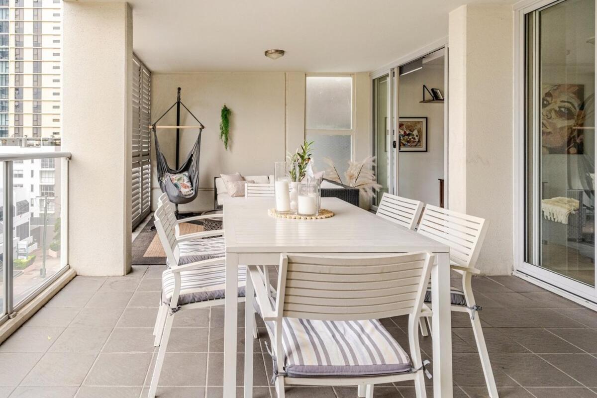 Artist Retreat With Huge Entertaining Balcony