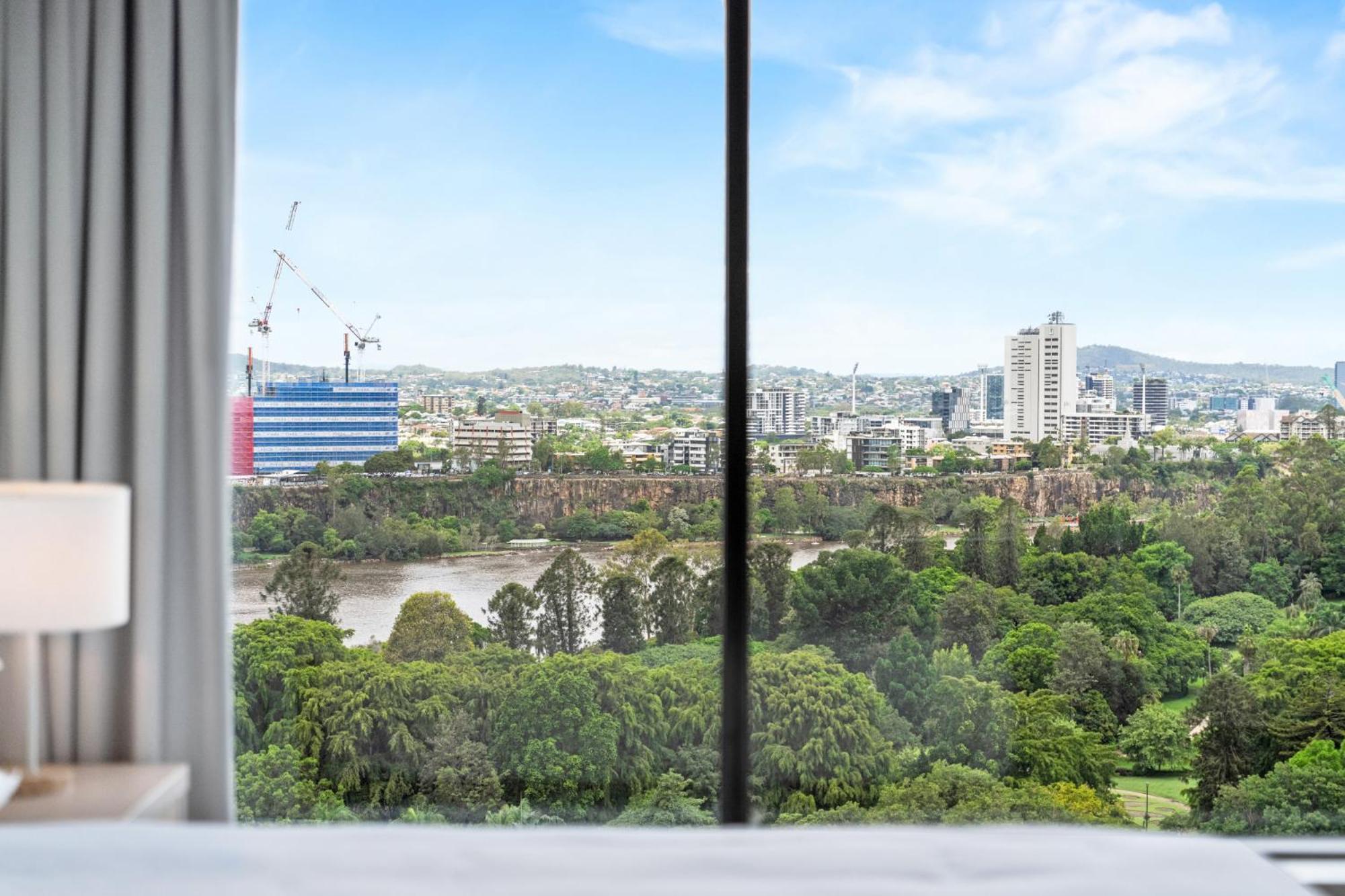 2-bed With River Views Apartment