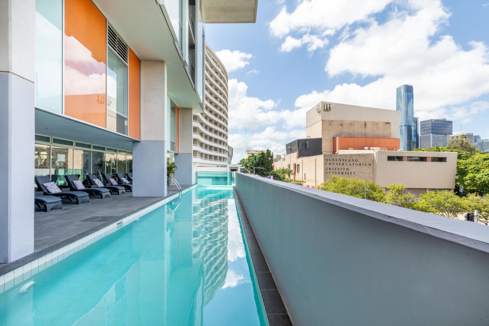 Hotel Mantra South Bank 4*