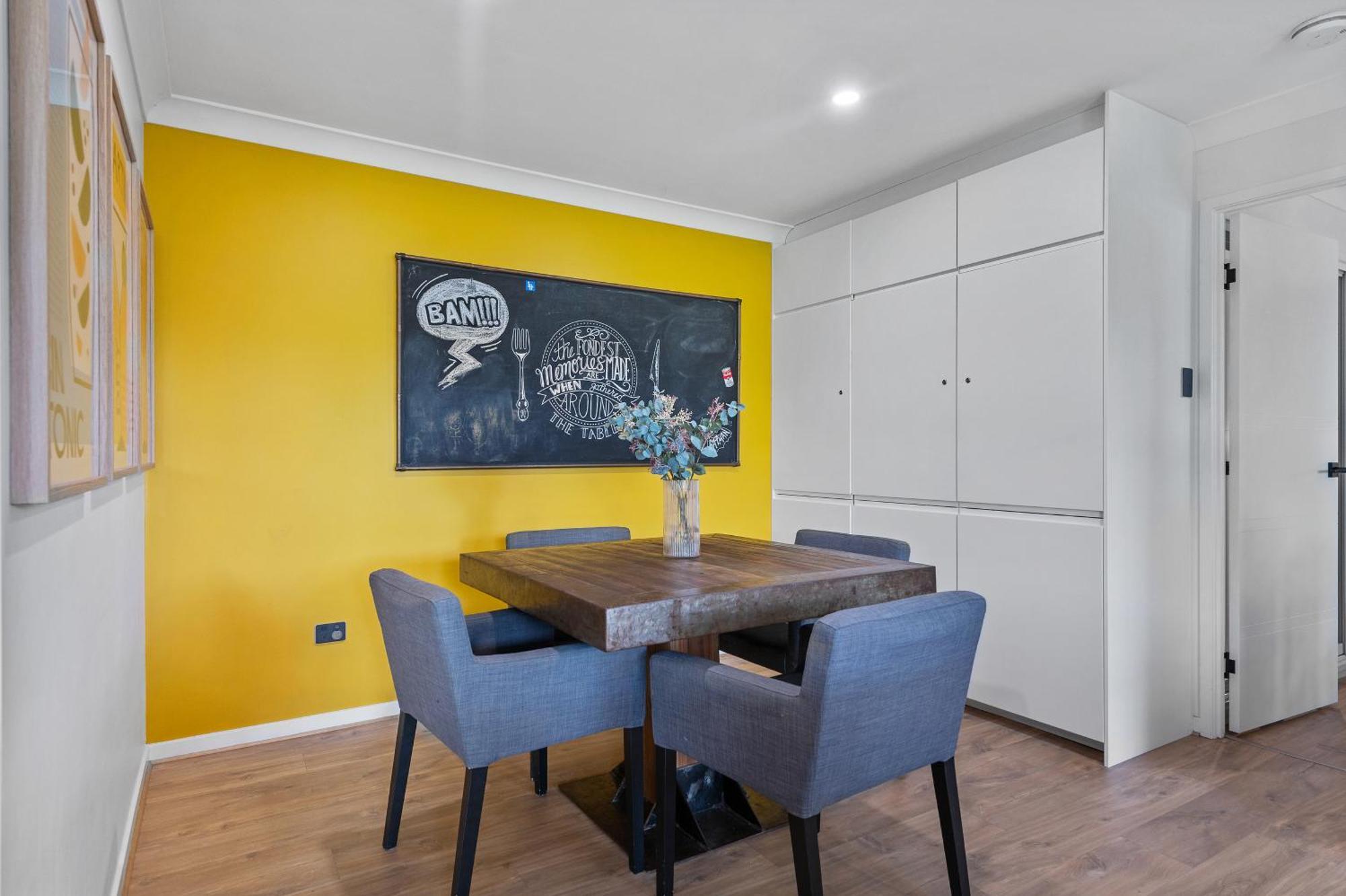 Apartment Spacious 3bdroom Entertaining Unit Close To City, Cafes And Shops
