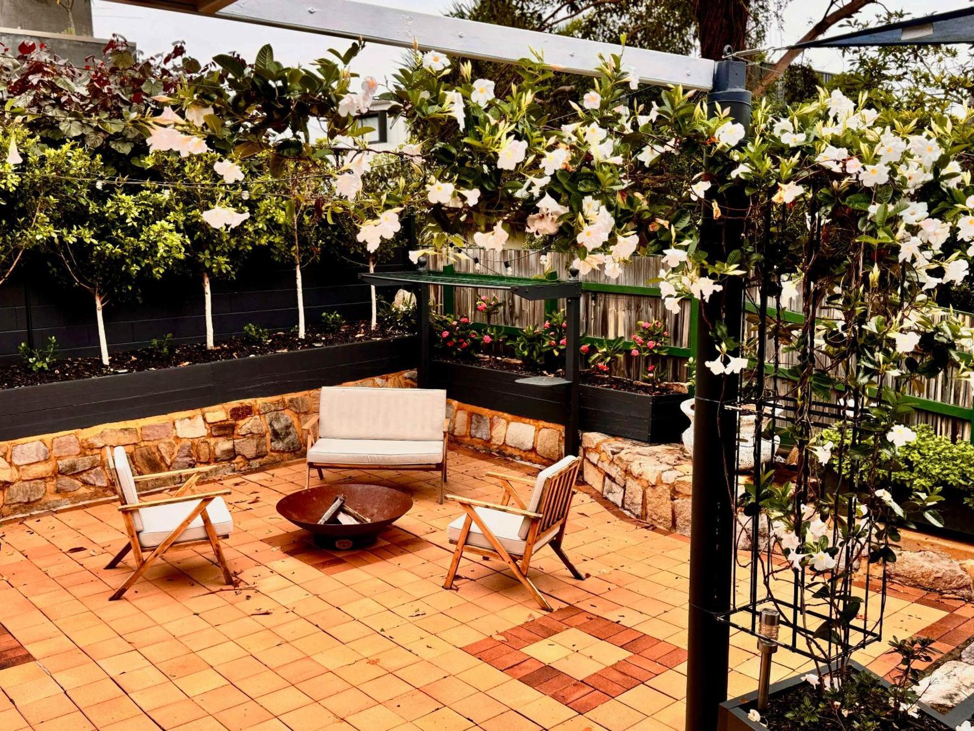 3 Bed Queenslander In Heart Of Holiday home Brisbane