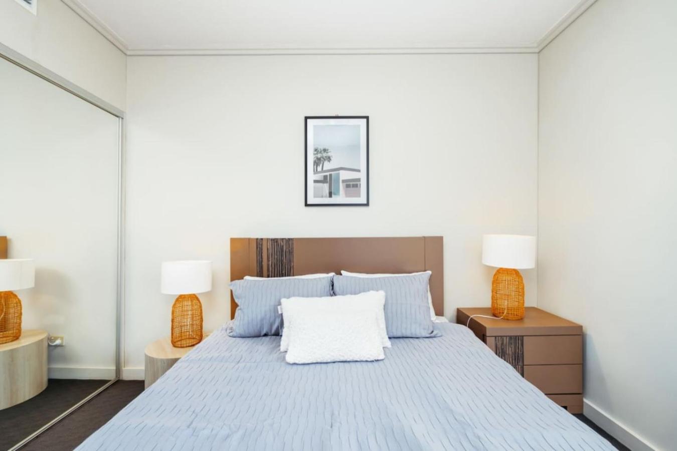 Great Value Cbd 2 Beds Free Carpark Pool And Gym * Brisbane