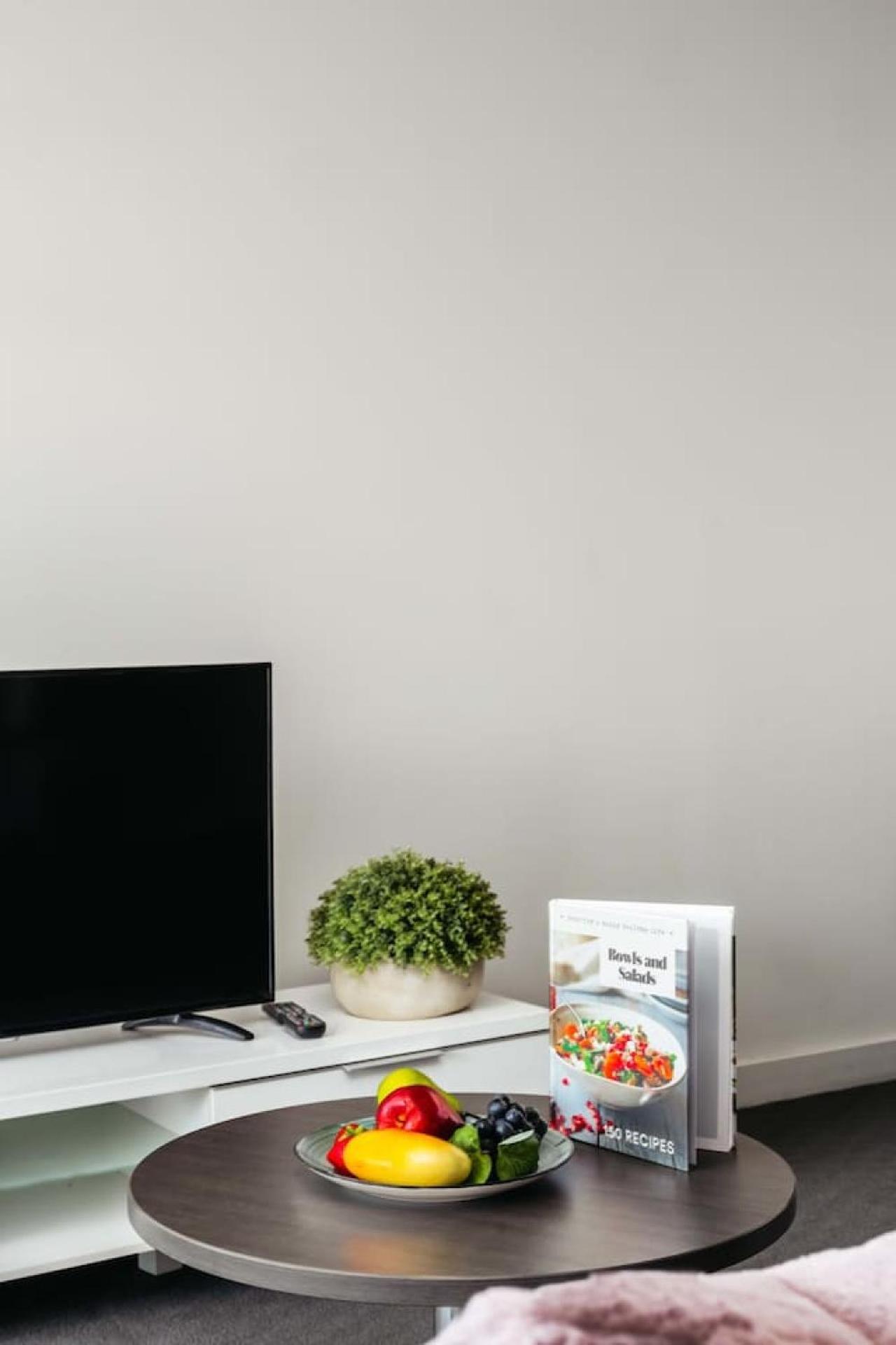 Apartment Great Value Cbd 2 Beds Free Carpark Pool And Gym Brisbane