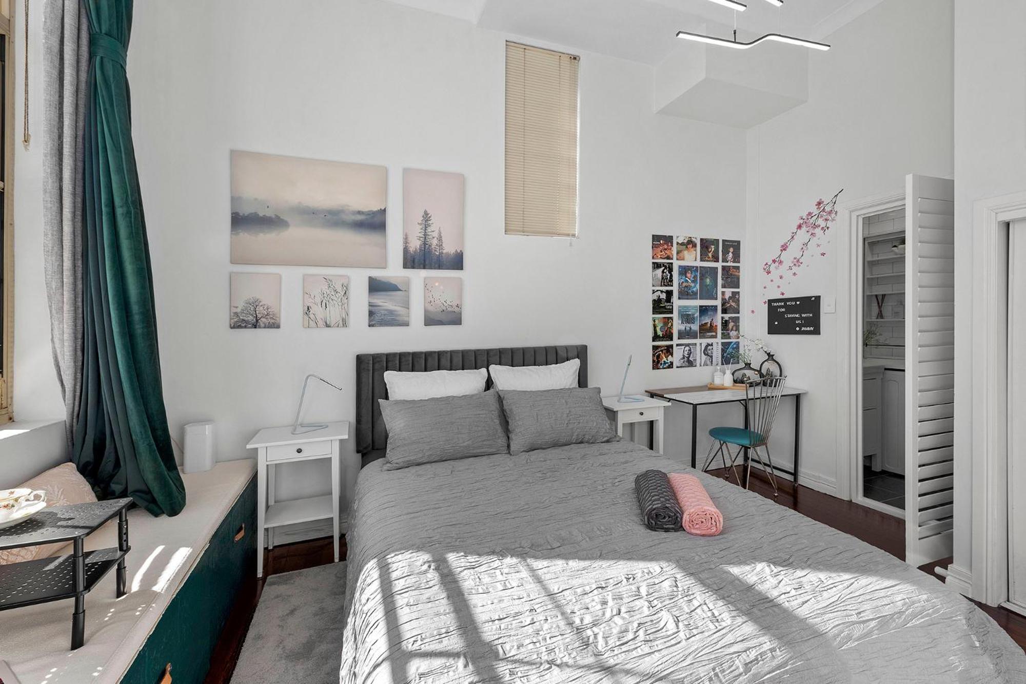 Apartment High Ceiling 1 Bedroom In The *