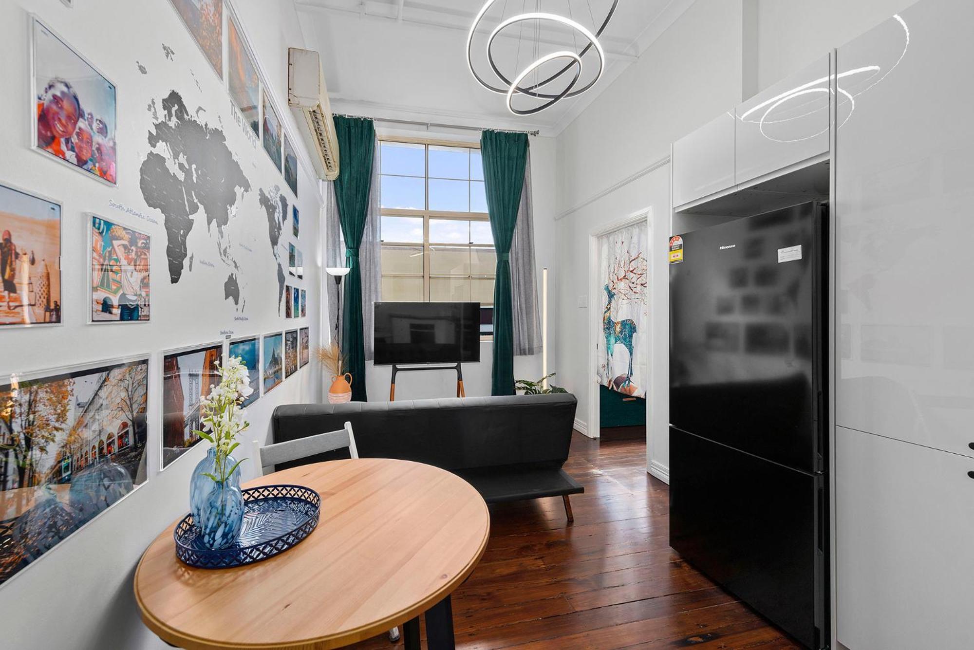 Apartment High Ceiling 1 Bedroom In The Brisbane