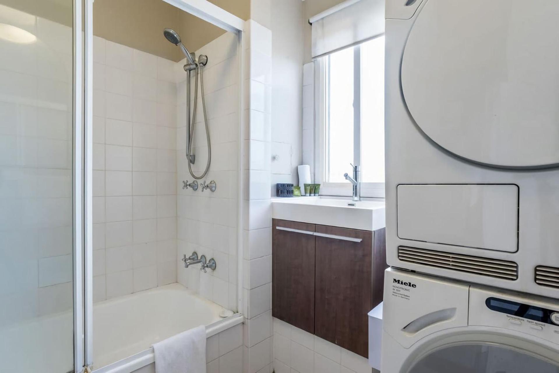 Leafy Retreat Indooroopilly