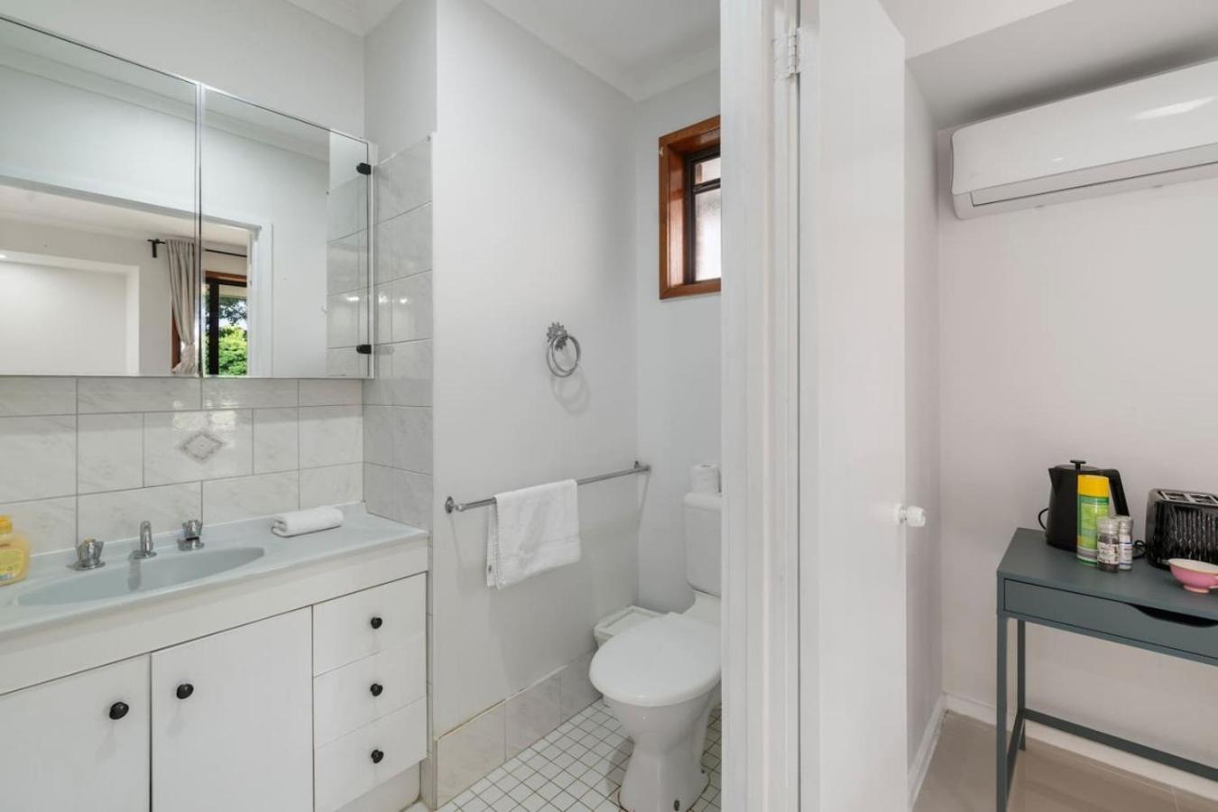 Budget 1bed Near Malls And Transit Apartment *